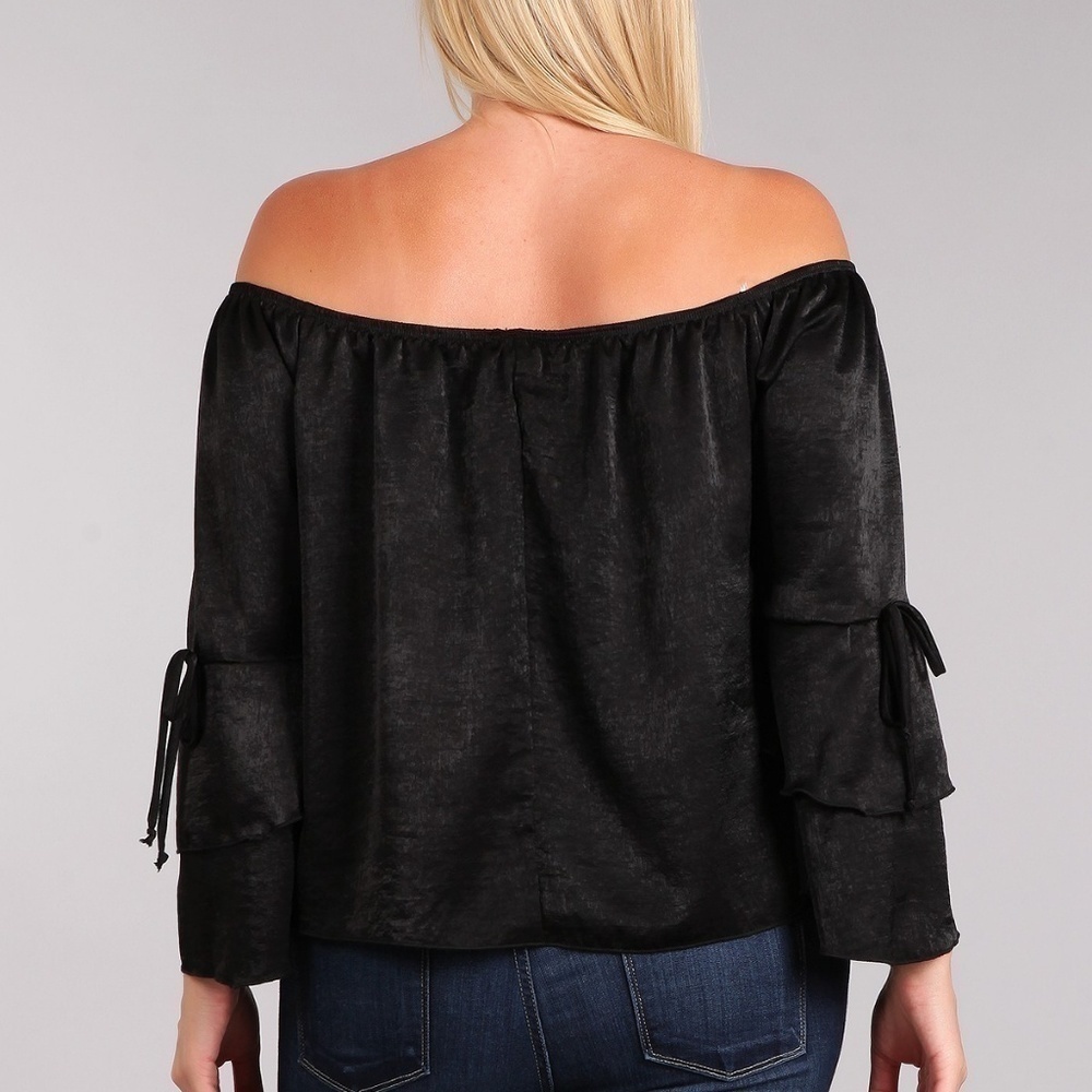 Black Off-the-Shoulder Top - Picture 4 of 4
